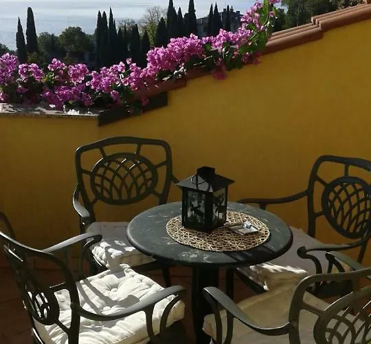 Apatmani Milena * Opatija