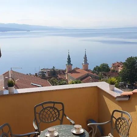 Apatmani Milena * Opatija